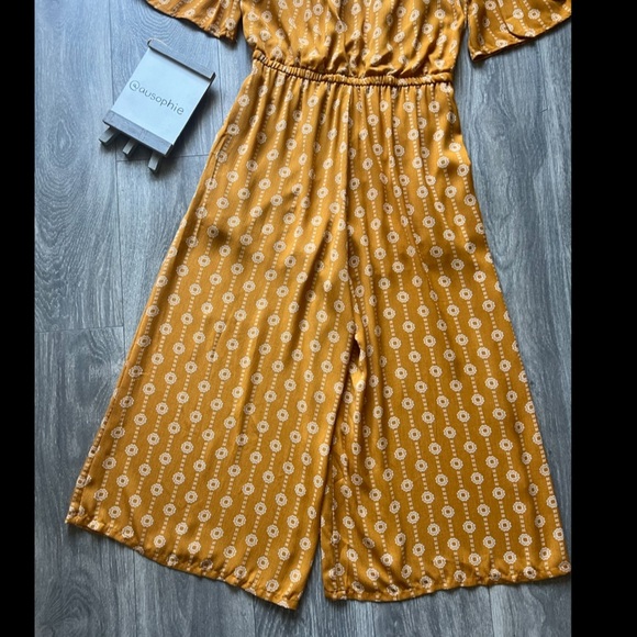 AUW boho off the shoulder cropped wide leg jumpsuit in golden yellow. Size 6 - Picture 11 of 13